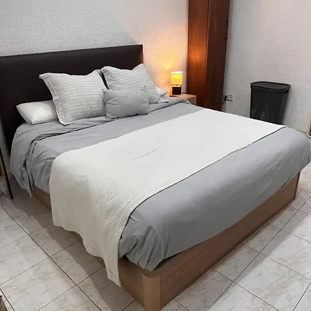 Bright 1br Flat - Private Terrace - Metro & Appartement *